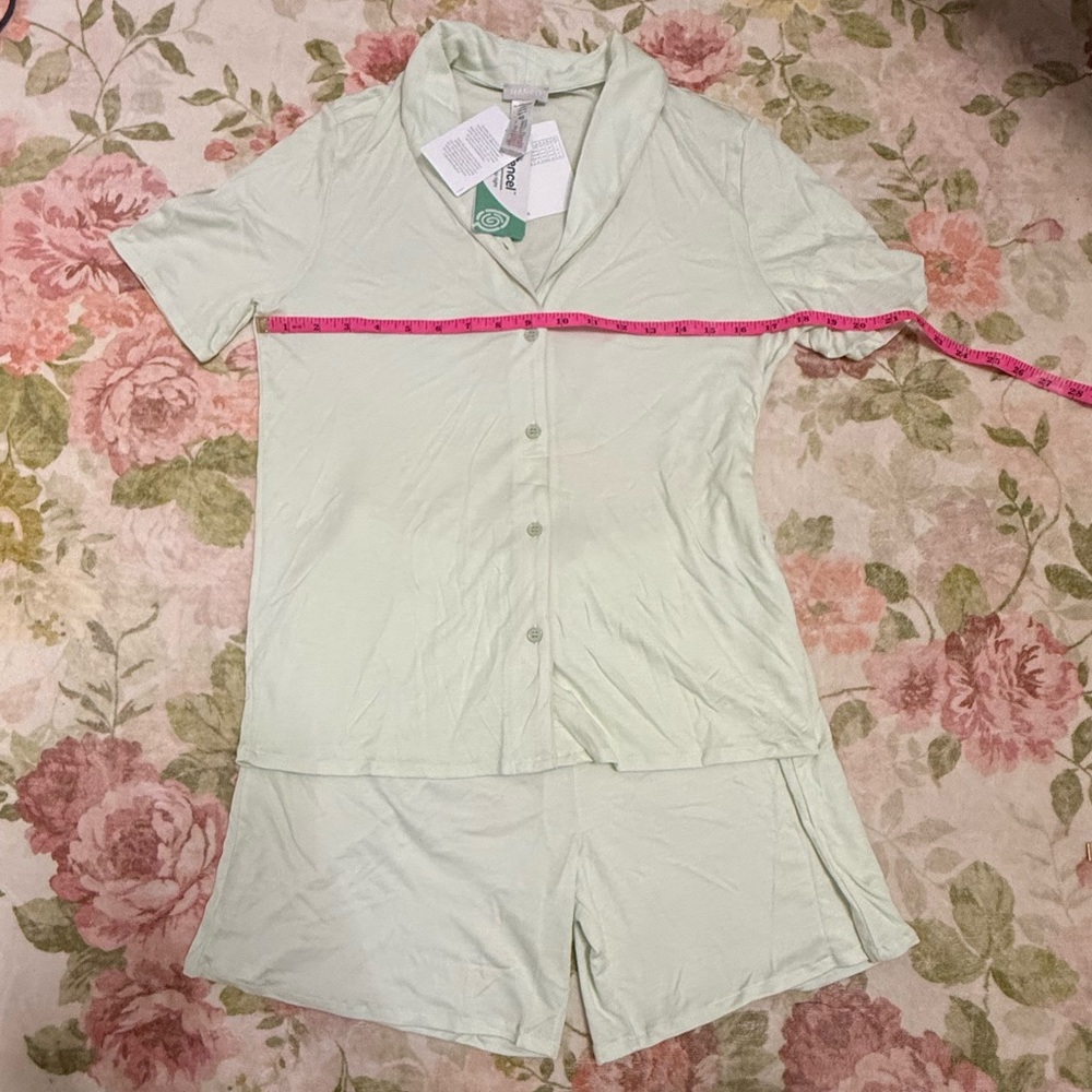 HANRO NWT Natural Comfort TENCEL™ Button Front Pajama Set Retail $230+ - Picture 6 of 11